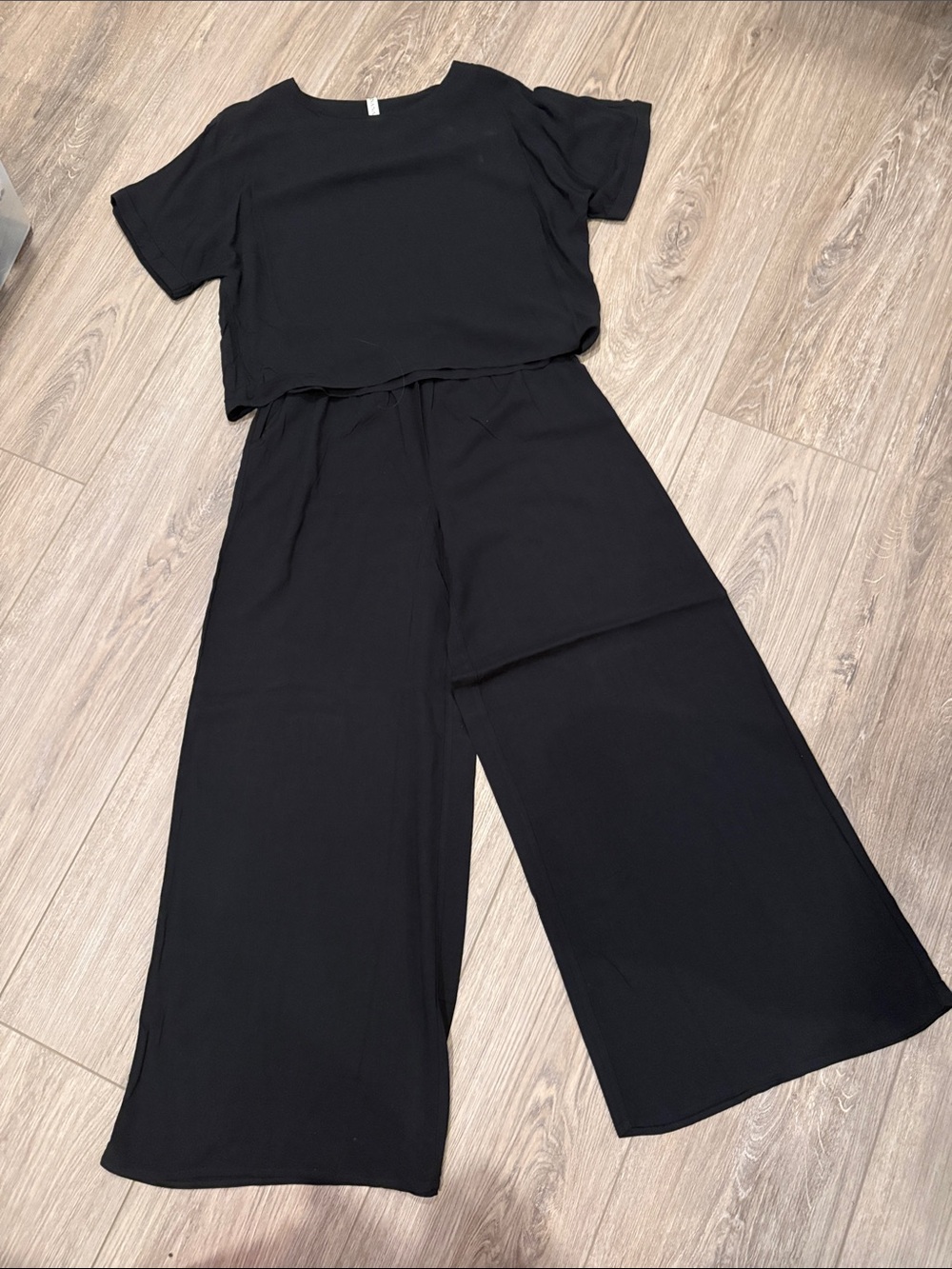 Zenana Outfitters Black Wide-Leg Jumpsuit with Short Sleeve Top